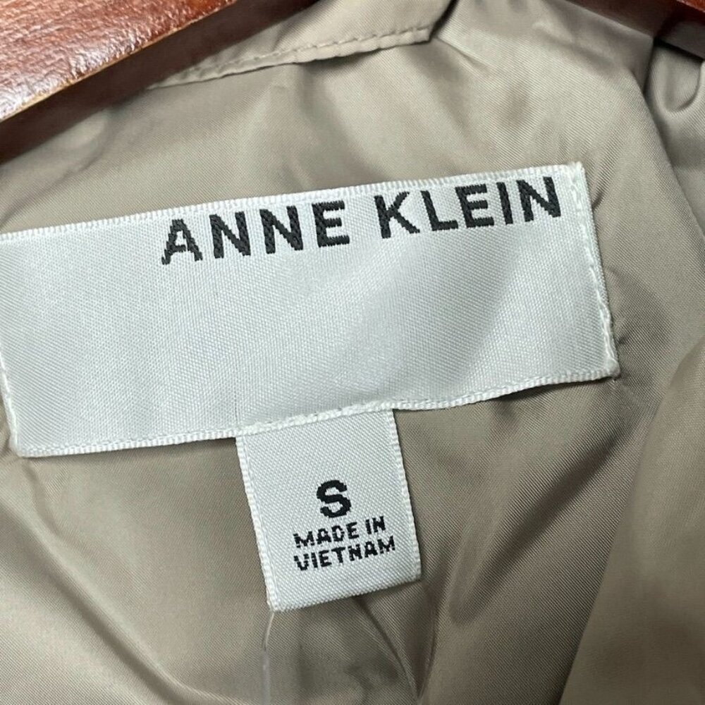 Anne Klein Womens Quilted Tan Jacket Small Lightweight Snap Front d0473 - Picture 2 of 10